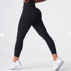 NWOT NVGTN Signature Leggings